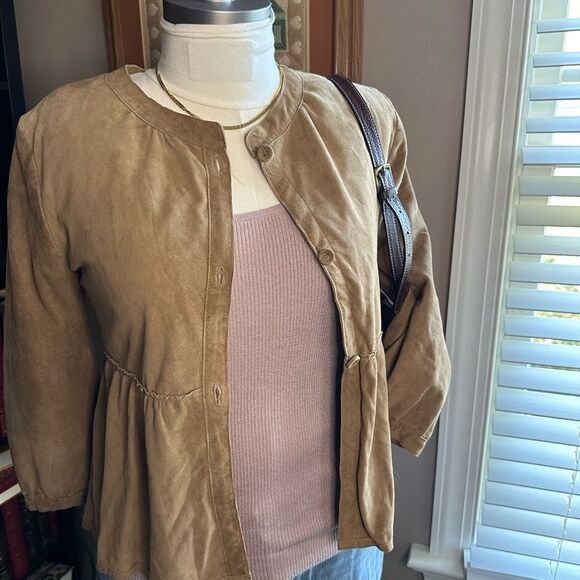 Banana Republic 100% Suede jacket - Picture 4 of 9